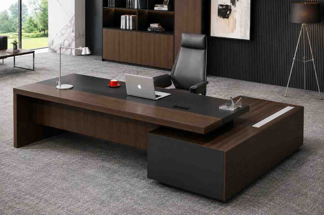 Executive DesK